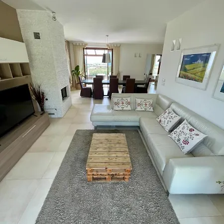 Azzurra Villa