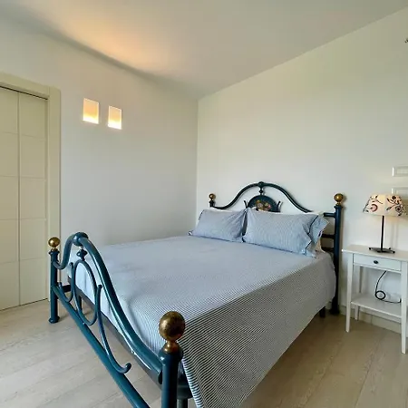Azzurra Villa *